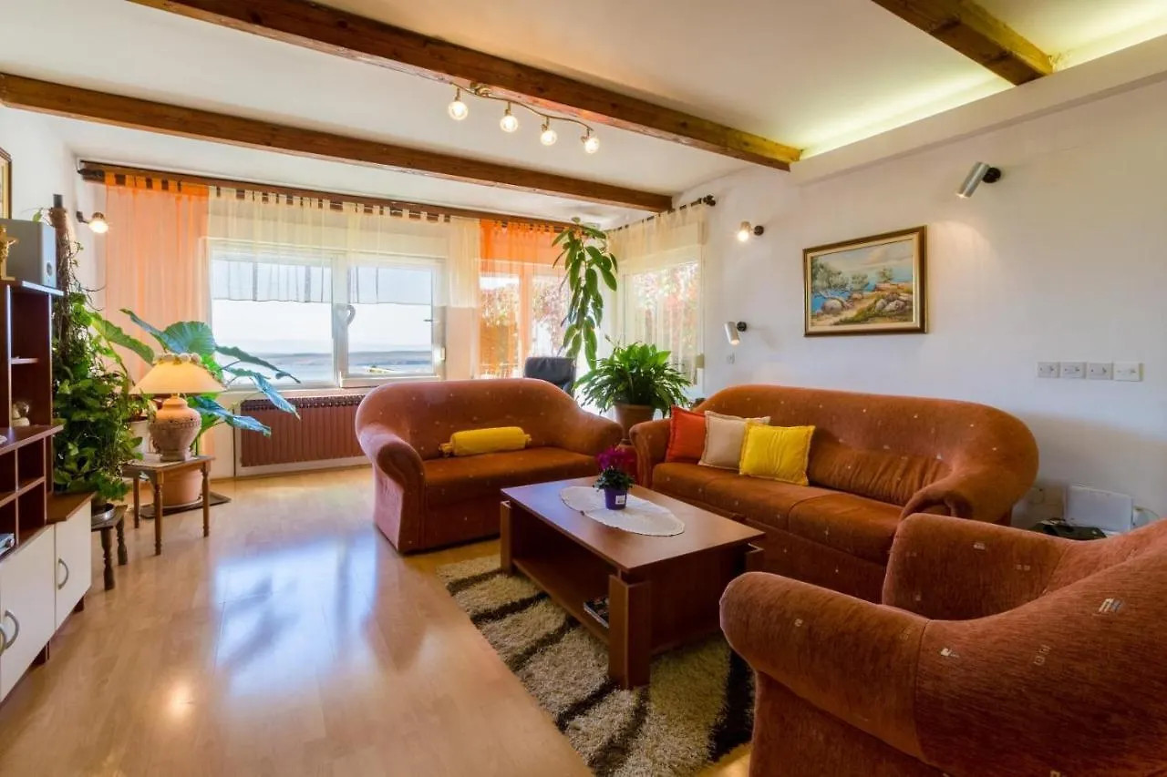 Ljiljana D Apartman